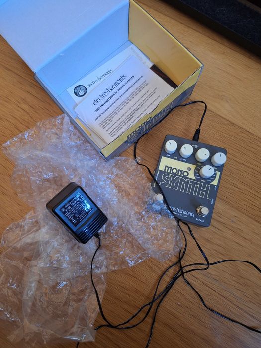 Pedal Sintetizador - Electro-Harmonix: Mono Synth