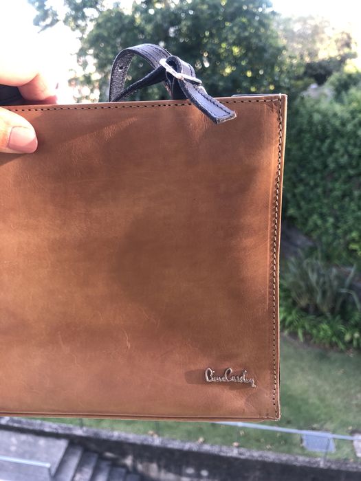 Mala de ombro em pele Pierre Cardin