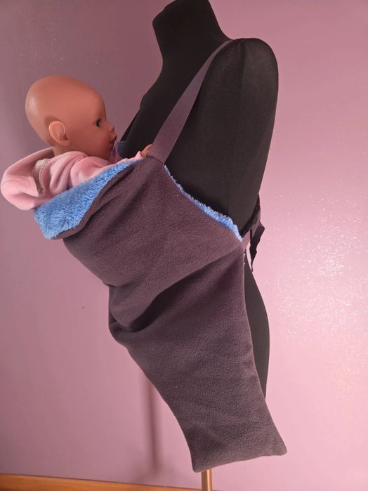 Osłonka polarowa do chustonoszenia