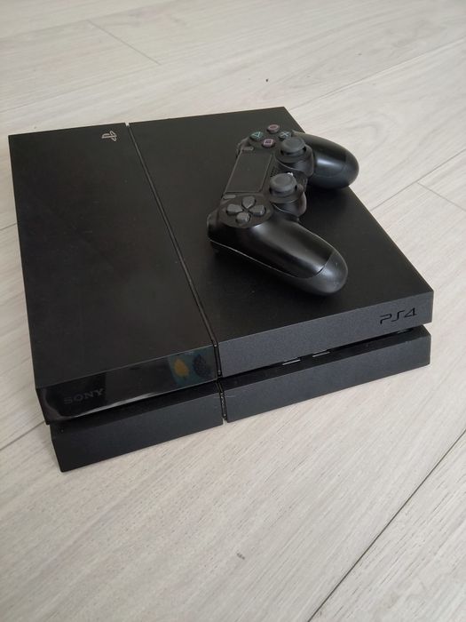 Продам Sony Playstation 4 PS4 5.05HEN 500Gb GoldHEN v2.4