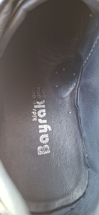 Стильні лаковані кросівки фірми Bayrak  31 розміру