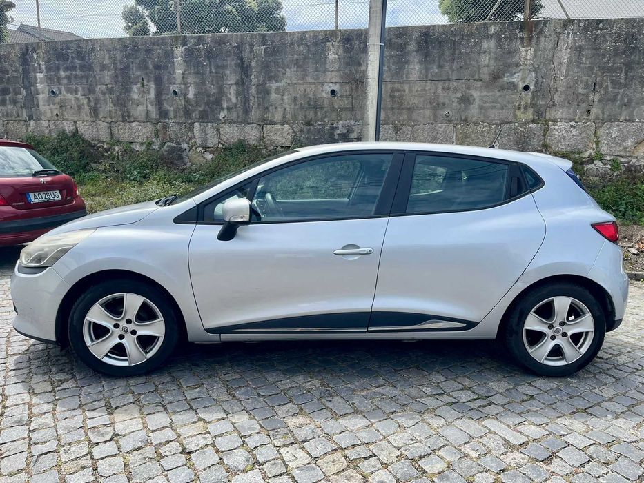 Vendo Renault Clio (2015) (98 000km)