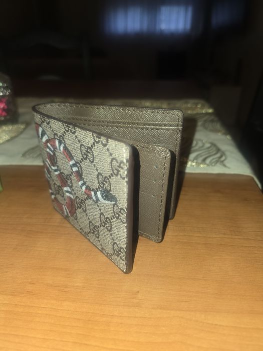 Carteira castanha gucci