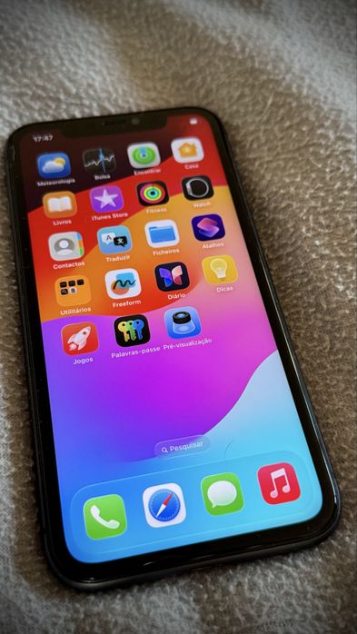 iPhone 11 Preto (como novo)