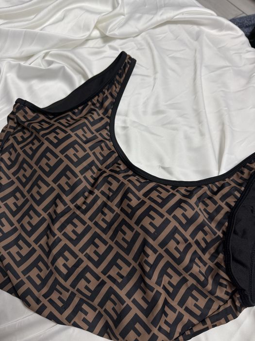 Оригінальний купальник Fendi XL (підходить на L–XL)
