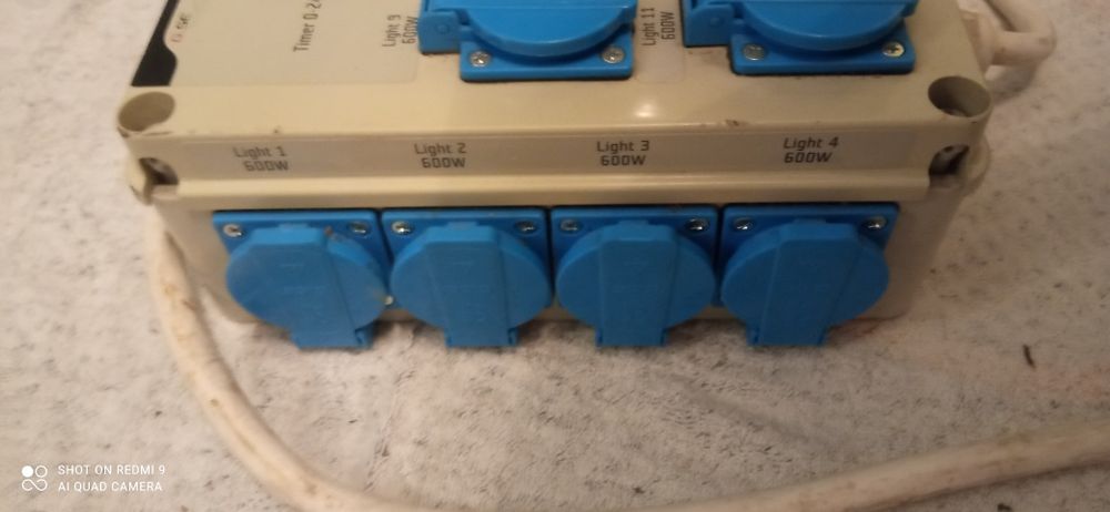 Programator czasowy 12x600W