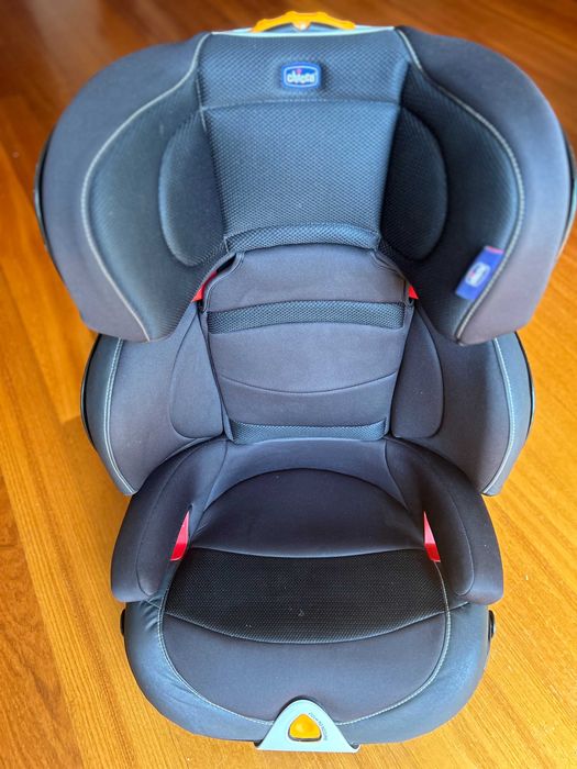 Cadeira de carro para criança da Chico modelo Oasys 2-3