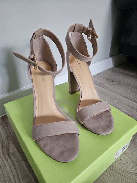 Sandałki Deichmann Graceland różowe na obcasie sandały