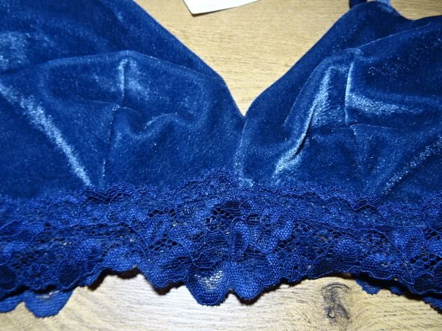 Marks & Spencer biustonosz welurowy nowy XS