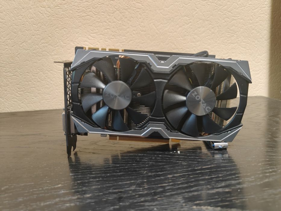 Холодна Zotac Gaming OC GTX 1070 8 Gb GDDR-5  256 Bit Магазин CompiC довжина 21 См.