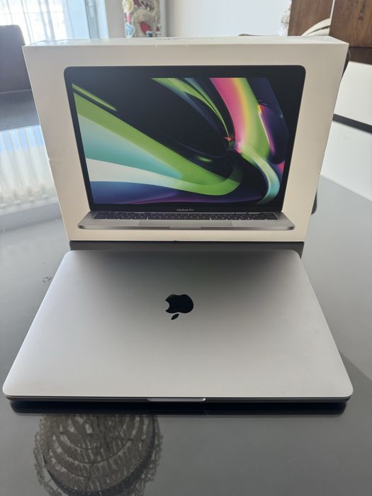 MacBook Pro 13” M2 – 8 GB RAM – 256 GB SSD + Caixa Original