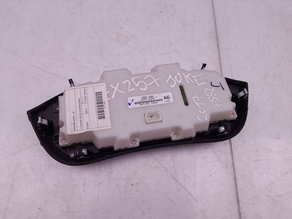 Botão / interruptor do AC NISSAN Juke (F15)