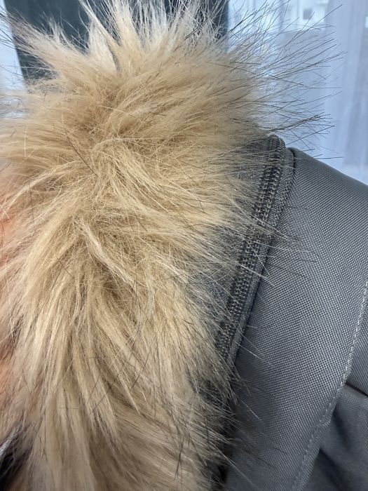 Nowa Kurtka puchowa zimova