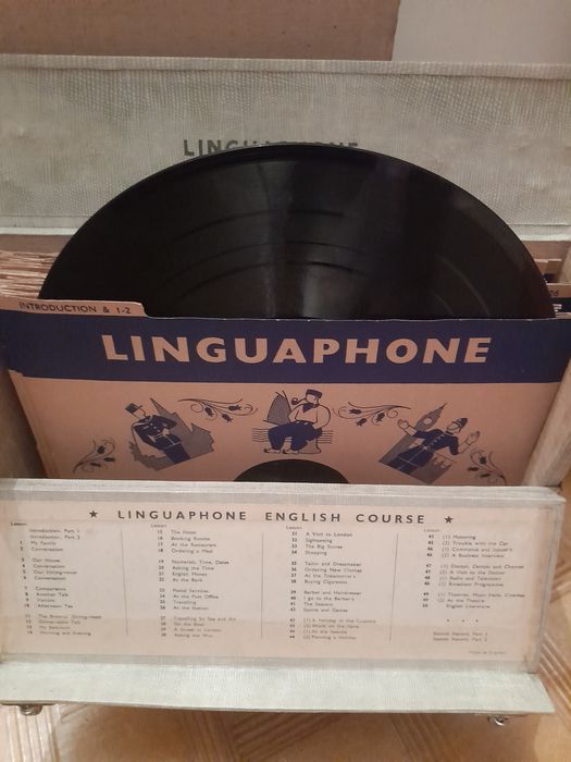 Mala Vintage Linguaphone - Curso de Inglês (16 Discos 78 RPM)