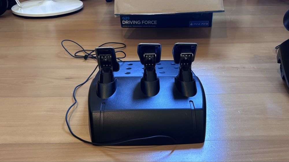 Volante Logitech G29 + Pedais + Mudanças na Caixa