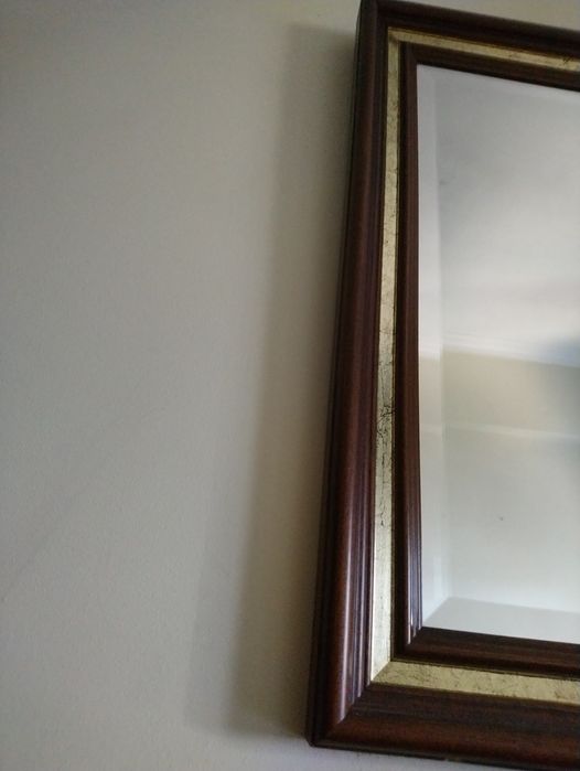 Espelho com moldura castalha e dourada
