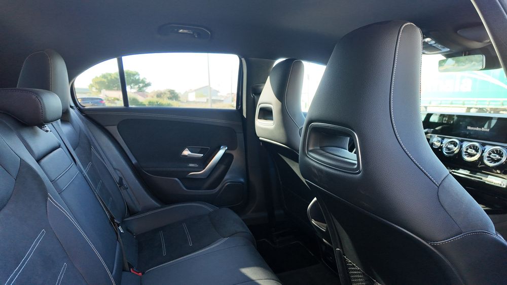 Mercedes Benz A250E