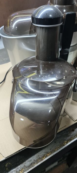 Продам кухонный комбайн