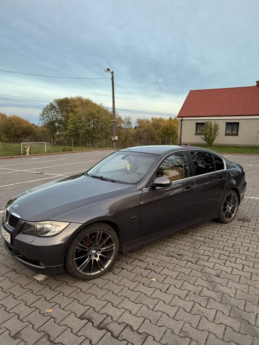 Bmw E90 325I 218km LPG!