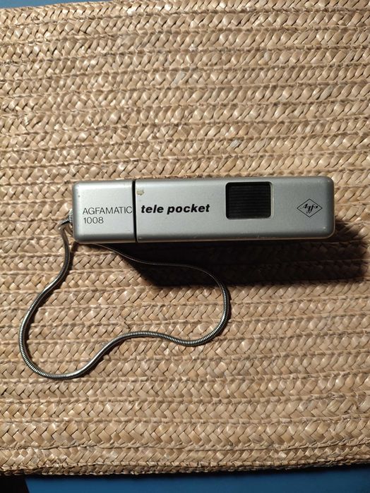 Máquina fotográfica Agfamatic tele pocket