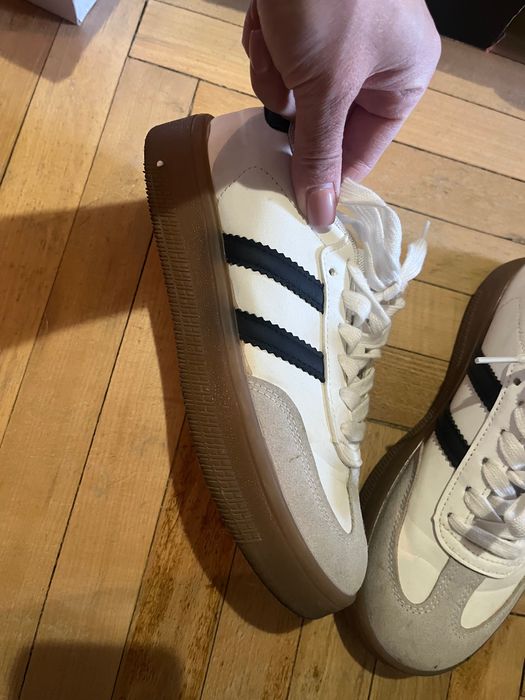 Кросівки adidas 36 розмір