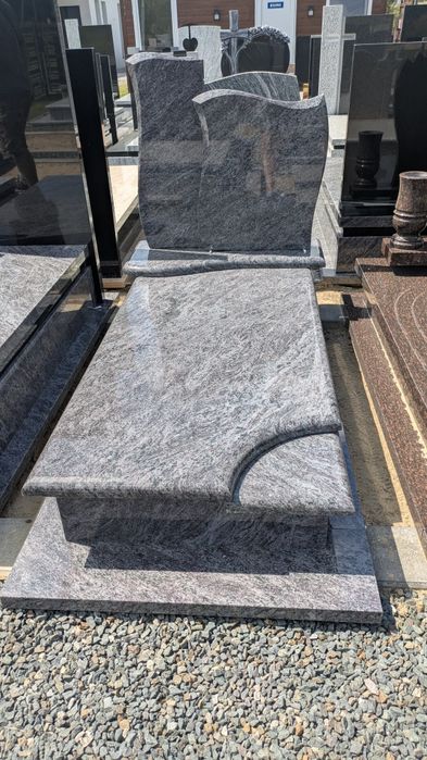 Nagrobek pomnik granitowy orion 90x190 montaż przed 1 listopada