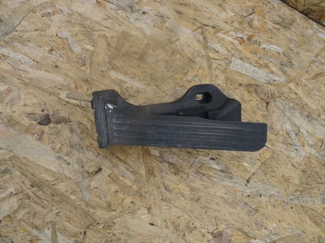 potencjometr gazu vw golf v plus 1k1721503m