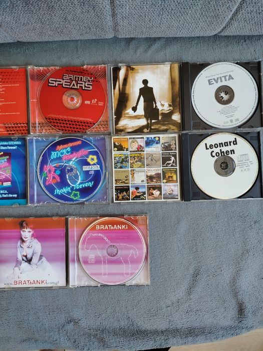 8 płyt CD oryginalne dobry stan
