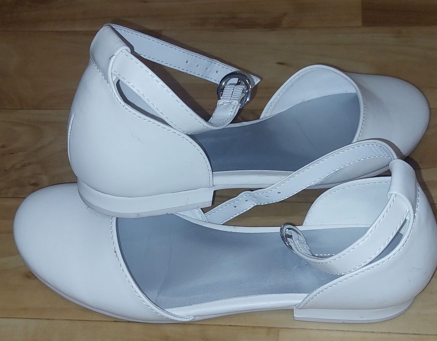 Buty komunijne 32-33 używane
