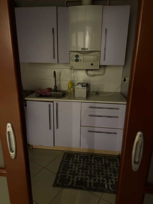 Окремий кабінет 16м2 в комерційному приміщенні по вул. Лялі Ратушної