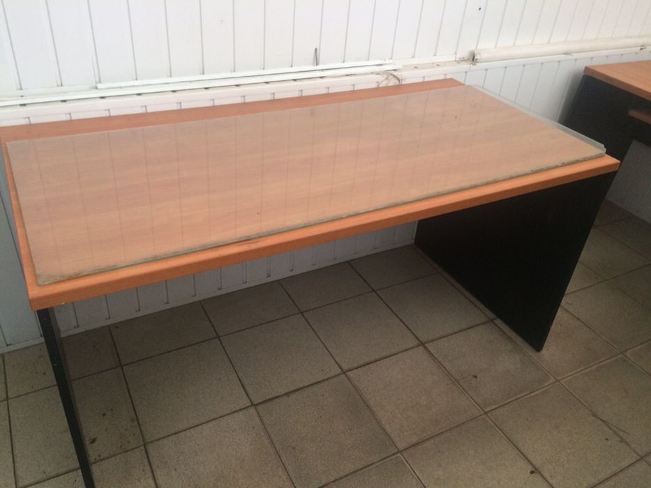 Стол офисный для компьютера