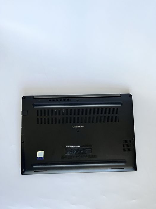 Dell latitude 7390 4g lte i7-8650u 16gb ram 13.3inch Full hd ips