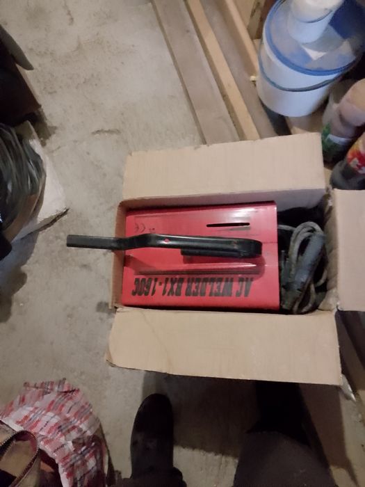 Продам єлектрозварку  перейшов на другу пишіть