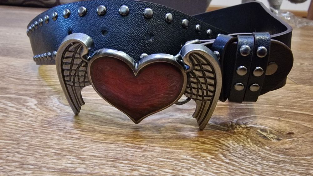 Ремінь Y2K з сердечком