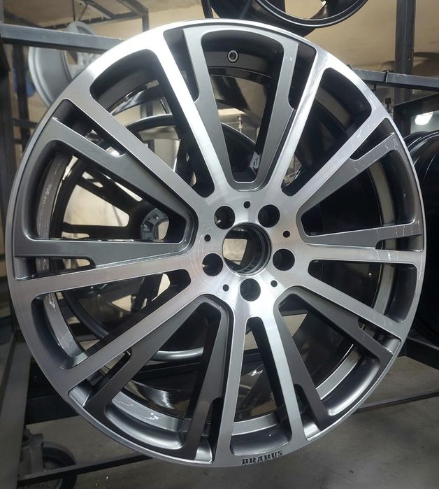 Zaawansowane Lakierowanie Systemem & Obróbka CNC (Renowacja Felg)