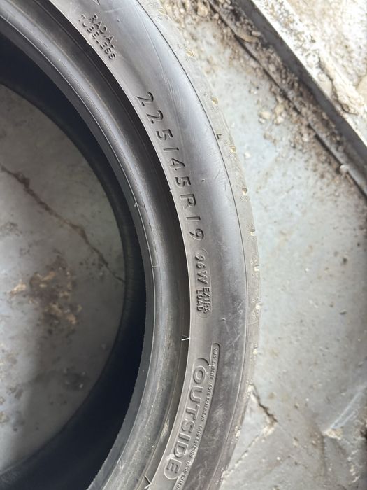 19 225/45 Dunlop SportMaxxRT шини комплект літо