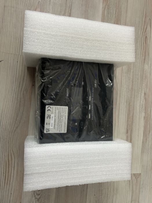 Інвертор 12V-220V 2000W For Wat чистий синус