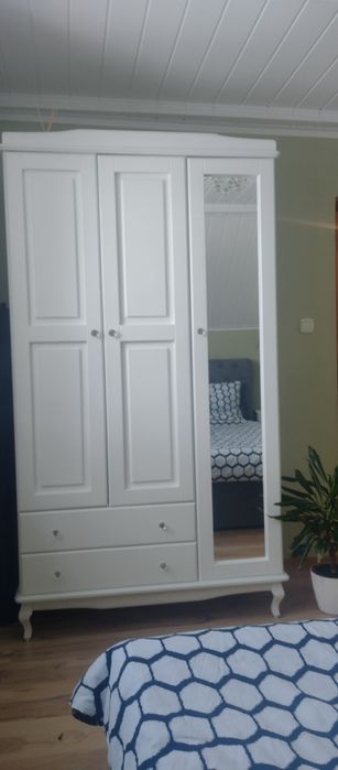 Zestaw stylowych mebli do sypialni