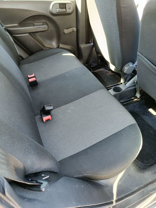 Fiat Panda 1.2 Gasolina — 2011 | Ar Condicionado | Rádio Bluetooth