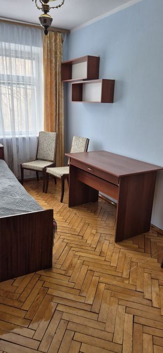 Оренда 2кім.кв Східний.