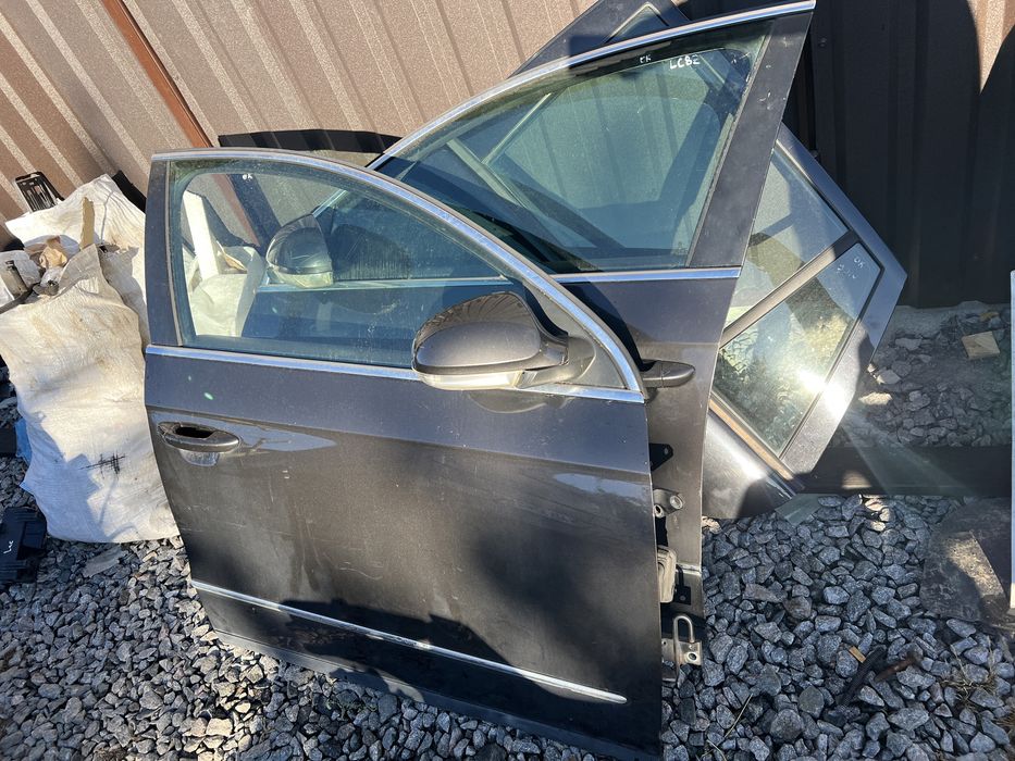 Двері передні задні Volkswagen Passat B6 Пассат Б 6