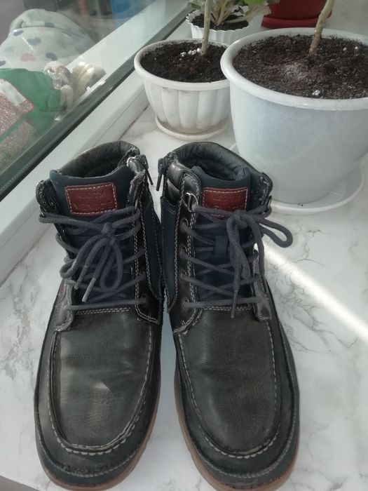 Продам ботиночки на подростка в отличном состоянии