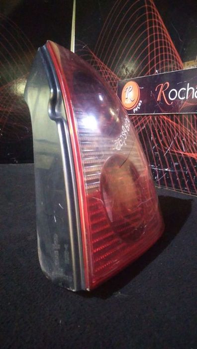 Farolim Stop Dto Volkswagen Passat (3B3)
