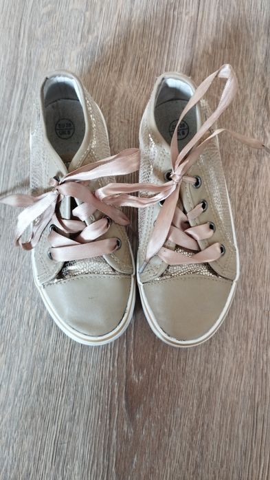 Buty dziewczęce r. 26