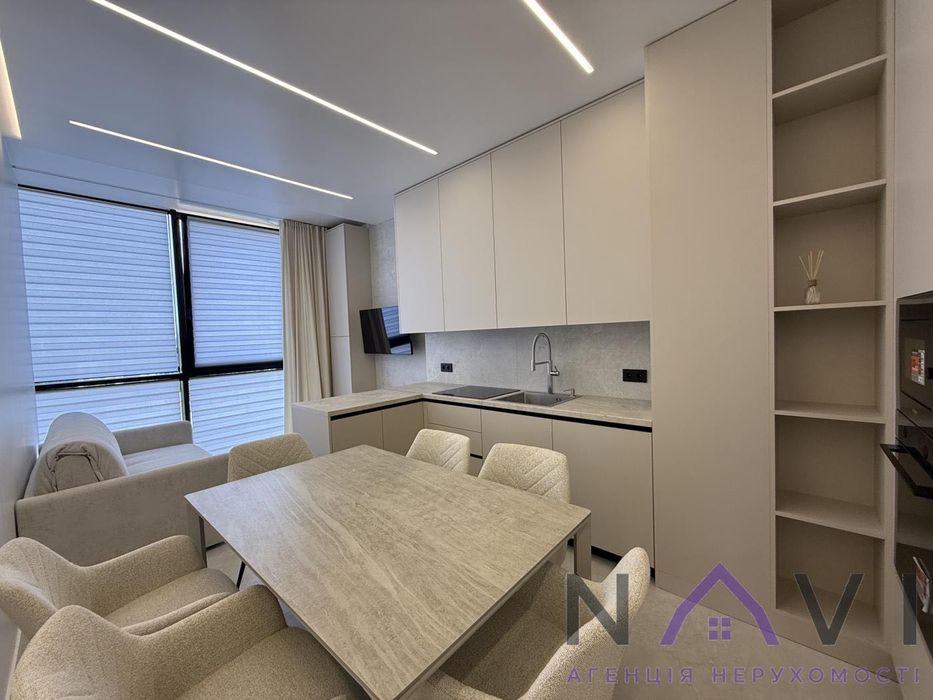 Продаж преміальної 3-кімнатної квартири ЖК Uzh Towers
