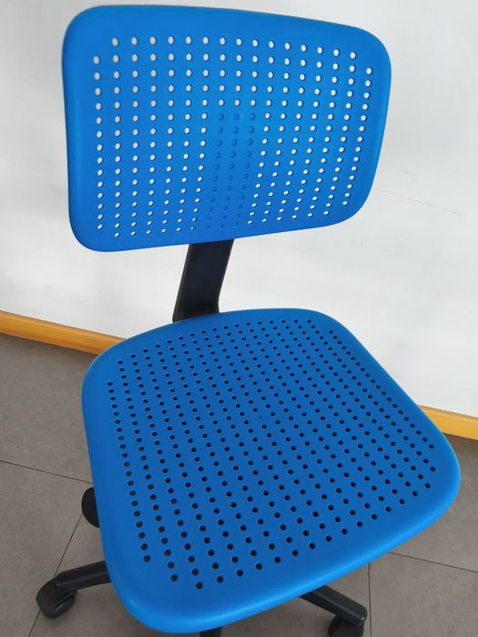 Cadeira de criança para escritório