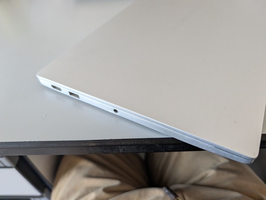 Xiaomi Laptop Air (Timi TM1604) 13'3 i5-7500u 8GB 256GB