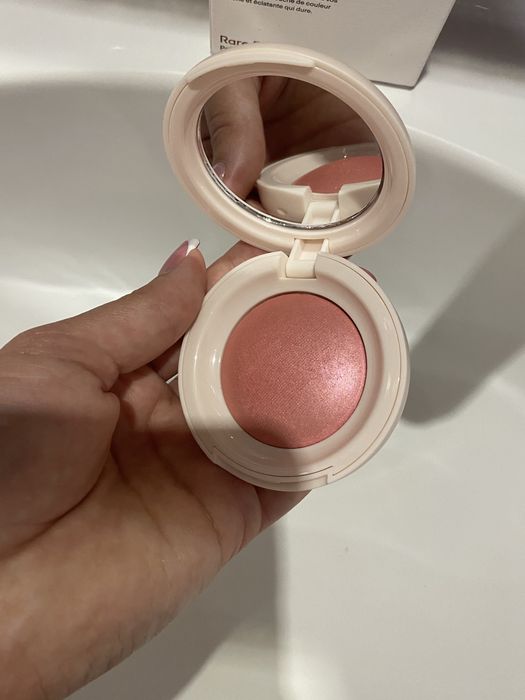 Румяна Rare Beauty Soft