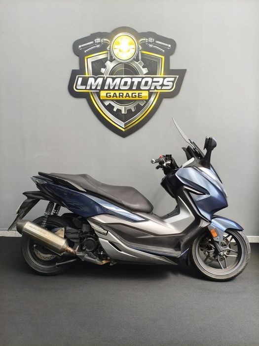 Honda Forza 300