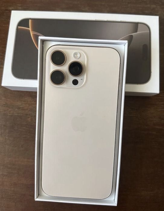 iPhone 16 Pro Max